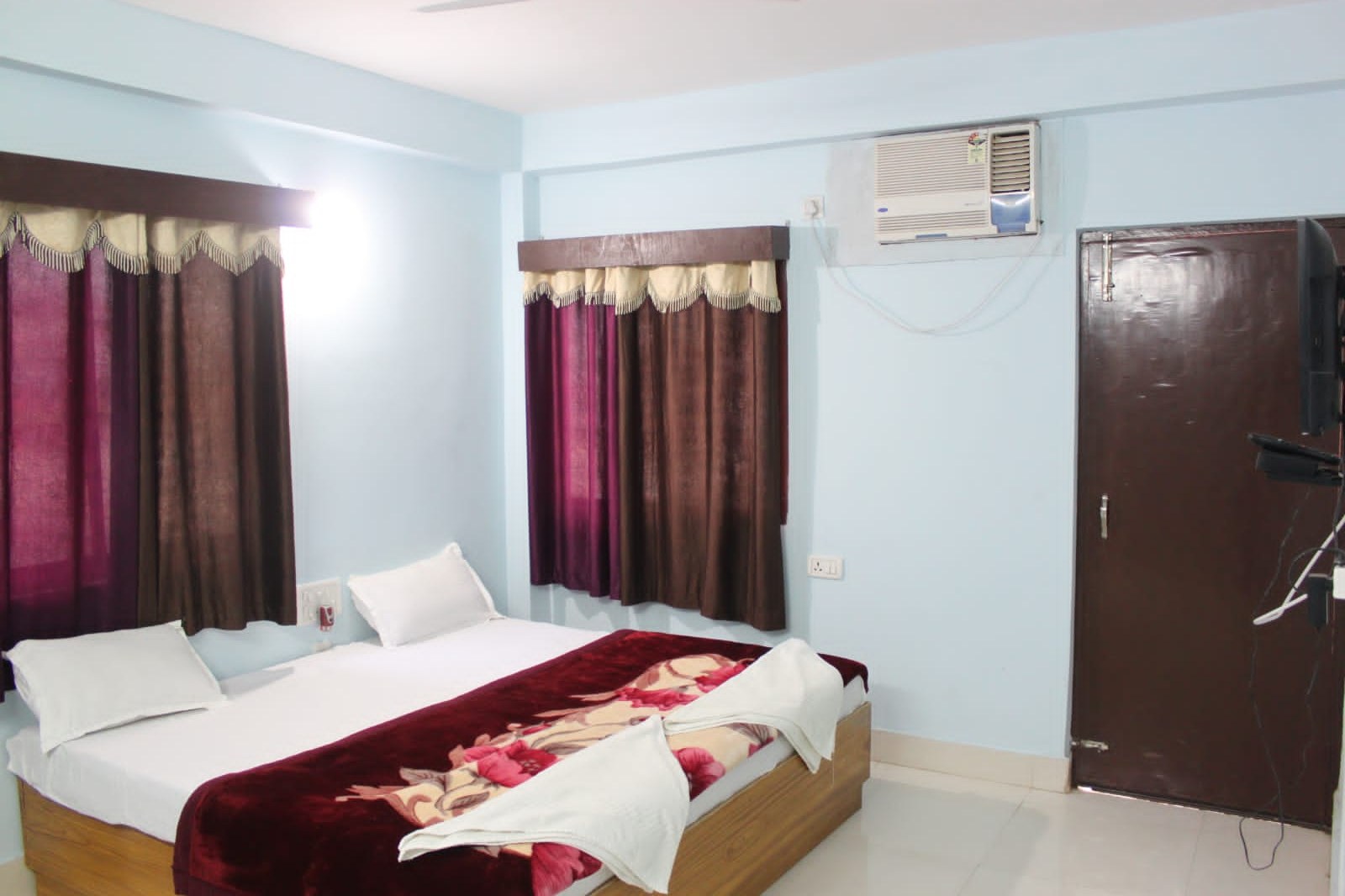Standard AC Room at Happy International Guest House